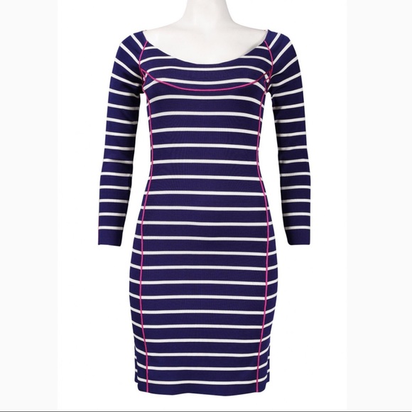 Jessica Simpson Dresses & Skirts - Jessica Simpson body con dress